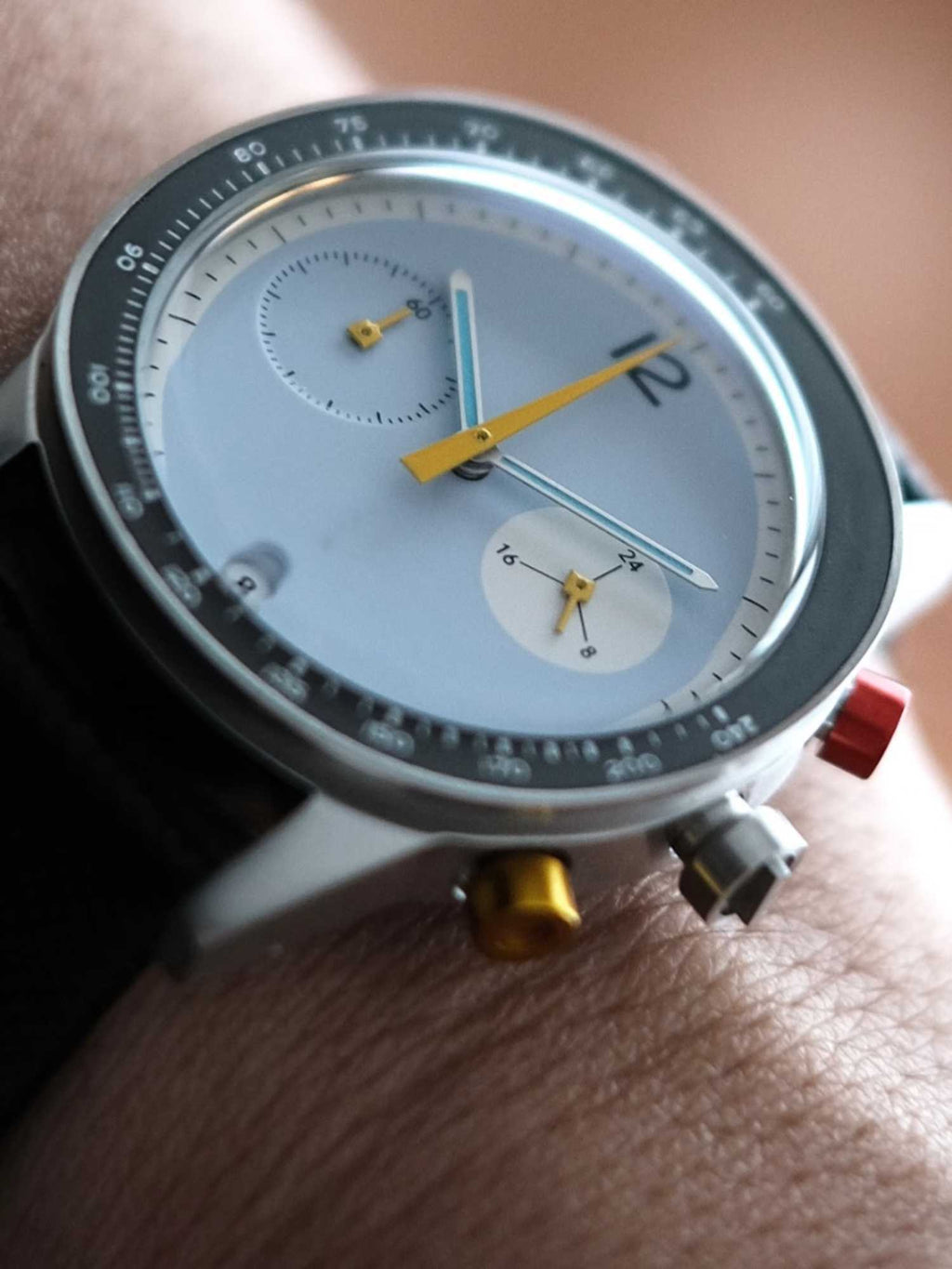 Montre pour homme étanche en acier avec bracelet en acier, tendance mode et quartz diamant